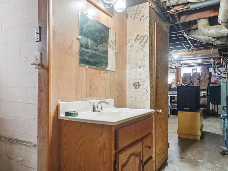 1571 Wilson Avenue, Columbus, OH 43207 Photo 39