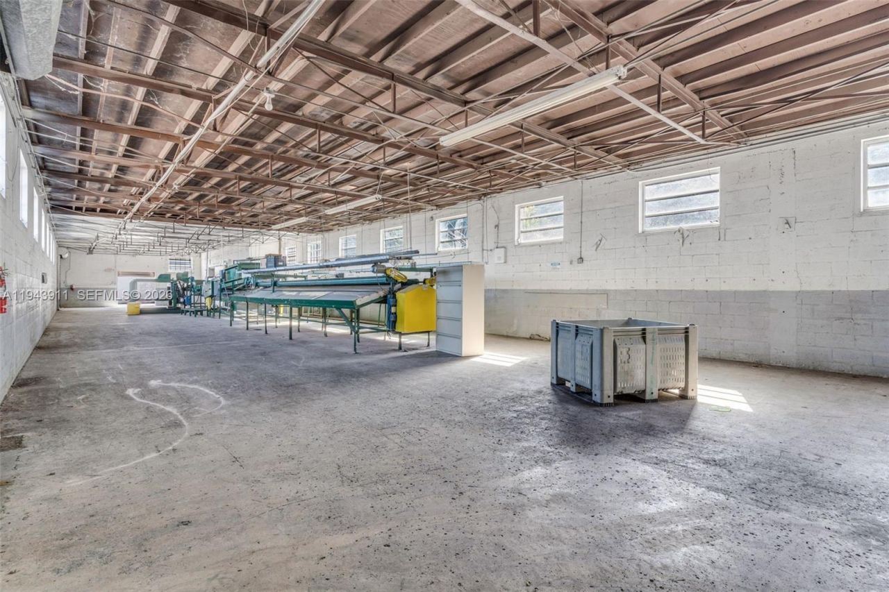 20601 SW 194th Ave, Miami, FL 33187 Photo