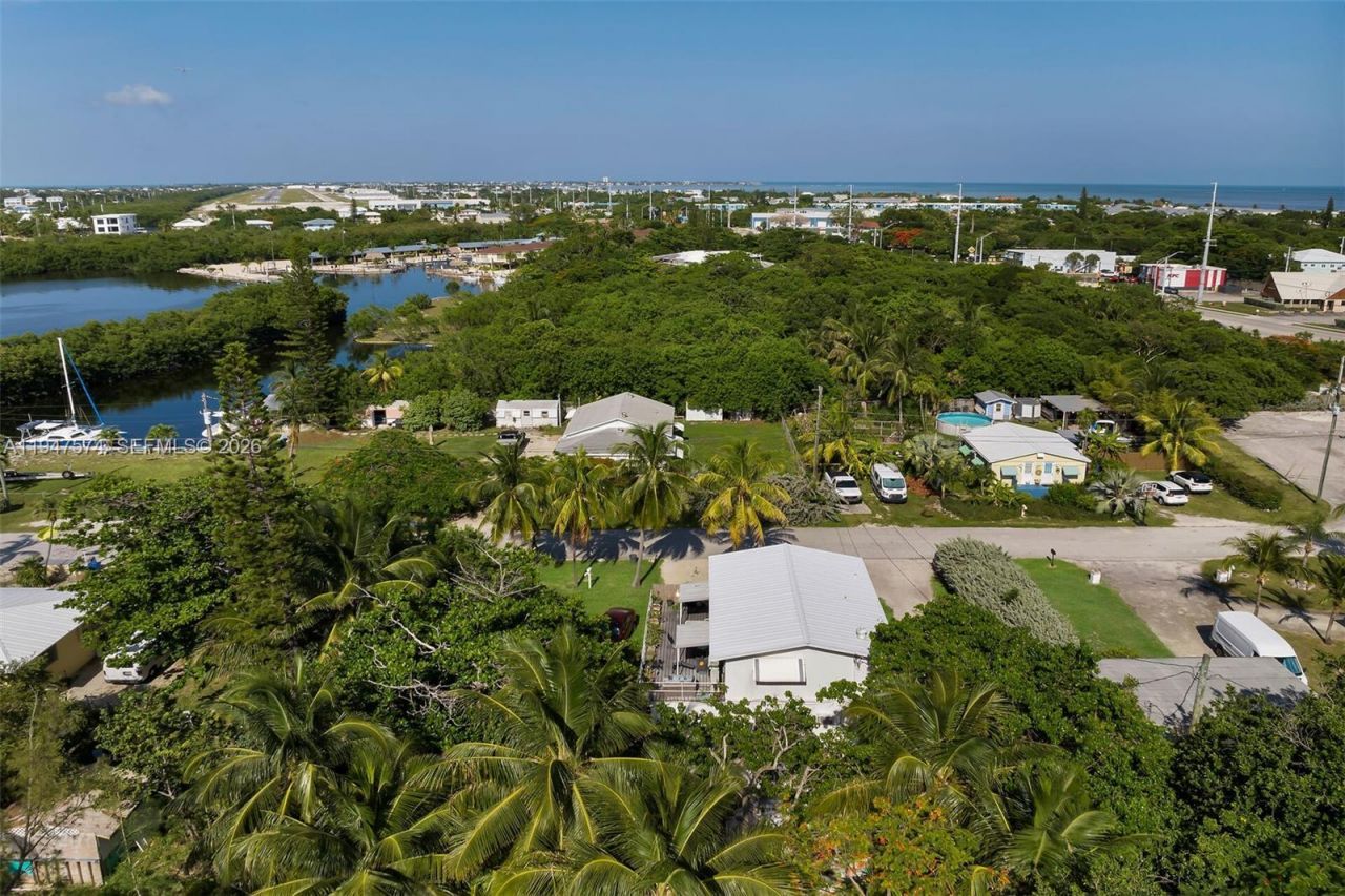 329 63rd Court Gulf, Marathon, FL 33050 Photo