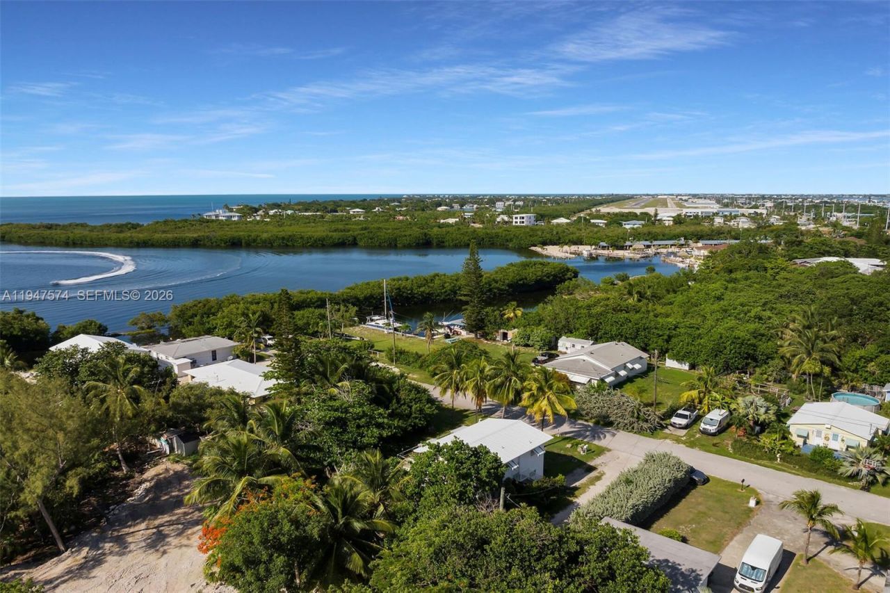 329 63rd Court Gulf, Marathon, FL 33050 Photo