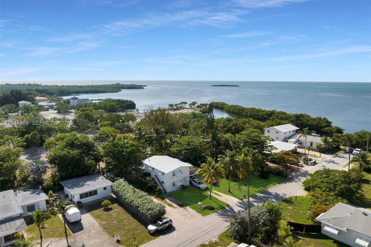 329 63rd Court Gulf, Marathon, FL 33050 Photo