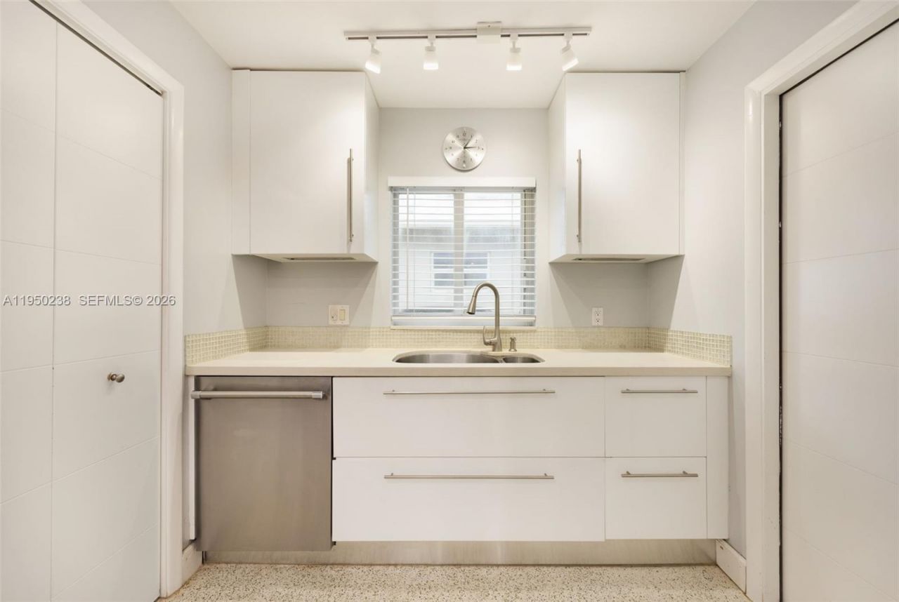 1734 W Las Olas Blvd, Fort Lauderdale, FL 33312 Photo