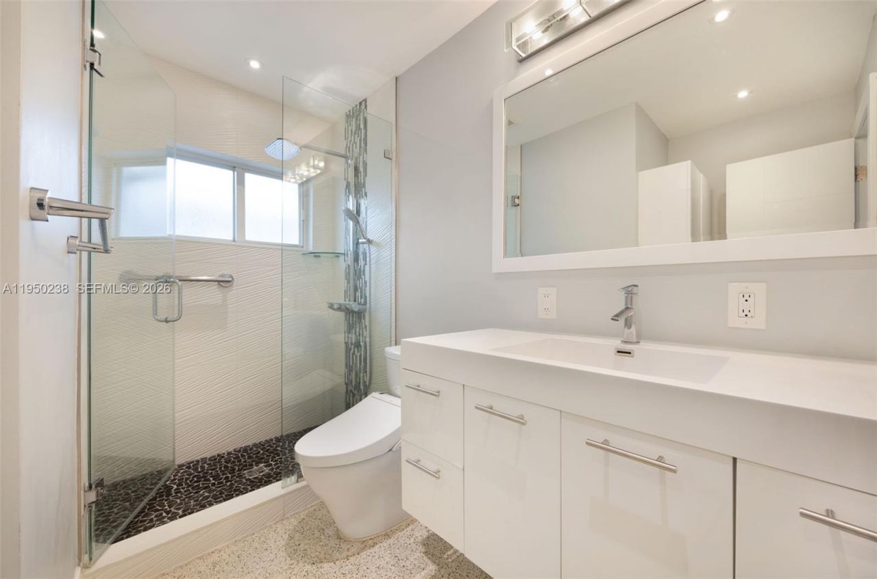 1734 W Las Olas Blvd, Fort Lauderdale, FL 33312 Photo