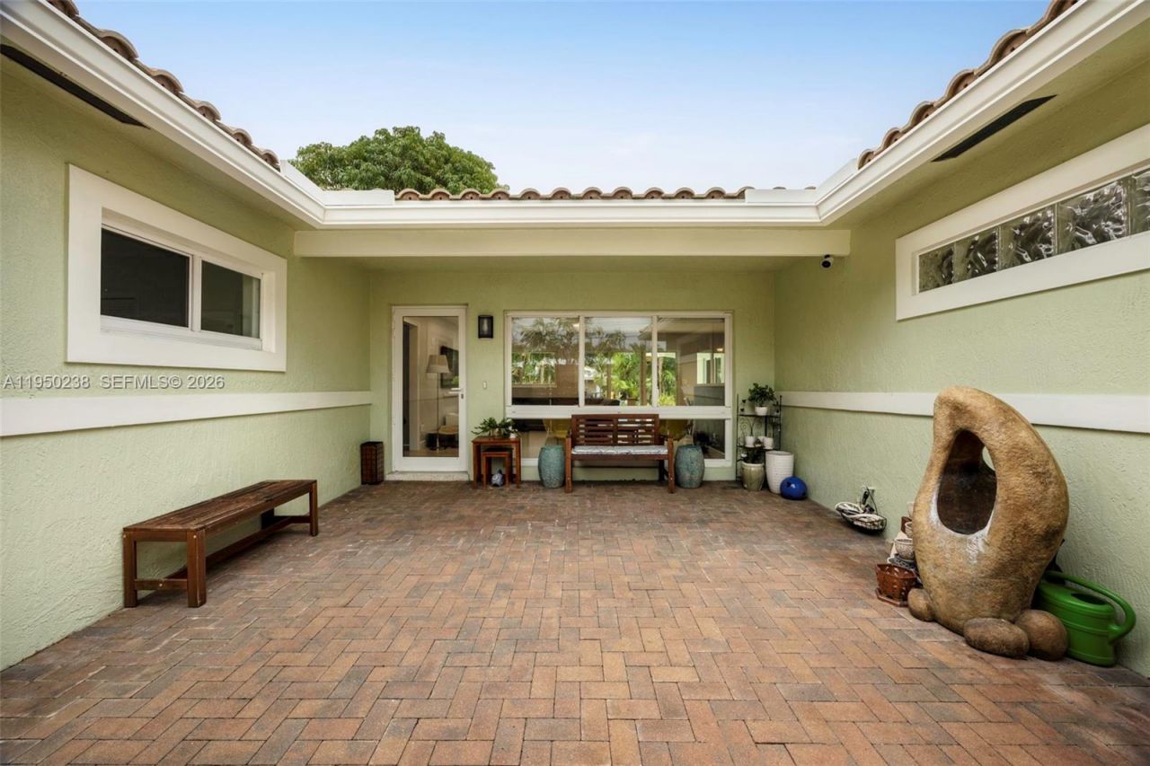 1734 W Las Olas Blvd, Fort Lauderdale, FL 33312 Photo