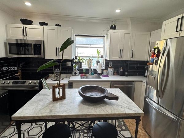 4713 NW 7th St , Unit 205-1, Miami, FL 33126