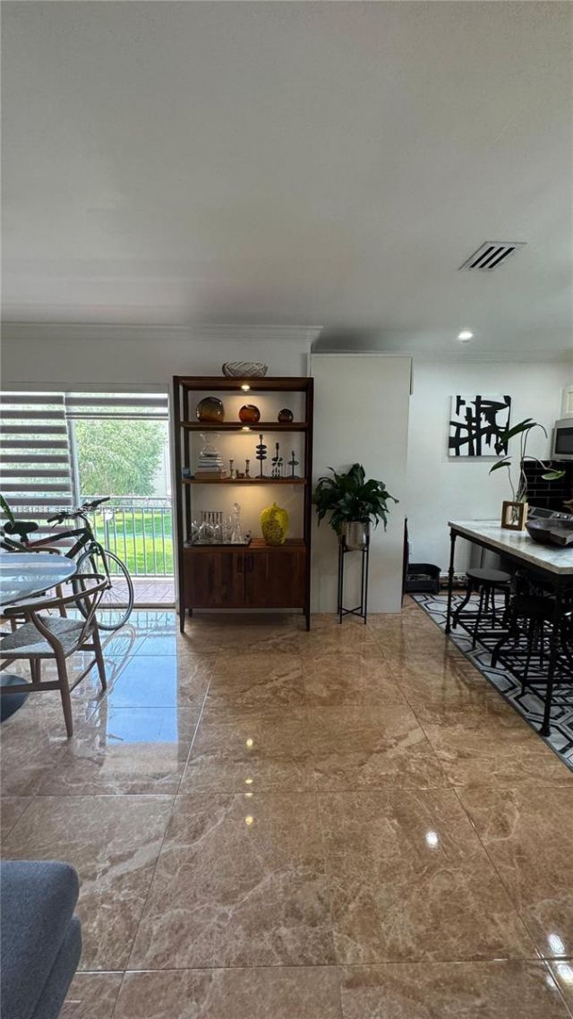 4713 NW 7th St , Unit 205-1, Miami, FL 33126 Photo