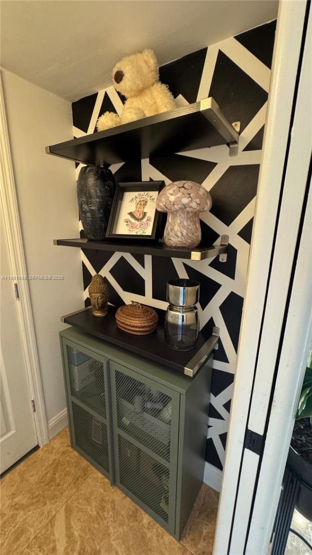 4713 NW 7th St , Unit 205-1, Miami, FL 33126 Photo