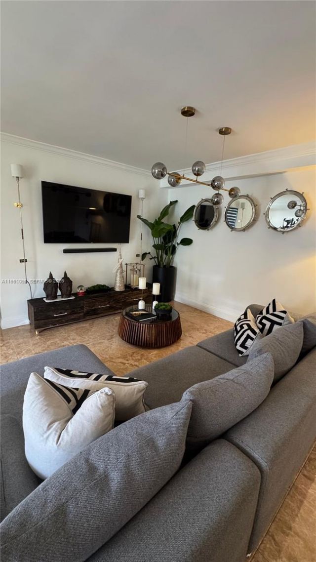 4713 NW 7th St , Unit 205-1, Miami, FL 33126 Photo