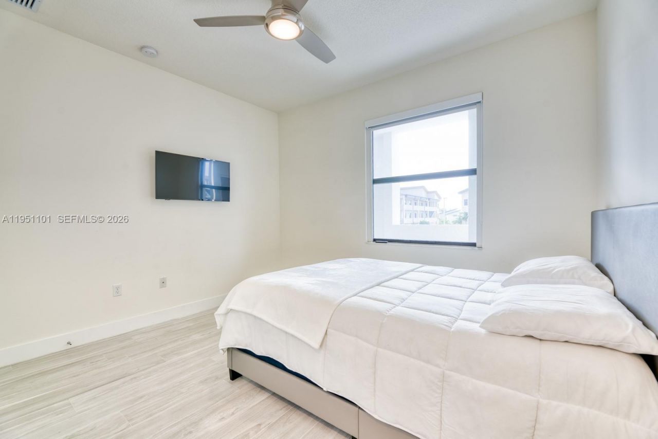 7831 NW 104th Ave, Unit 23, Doral, FL 33178 Photo