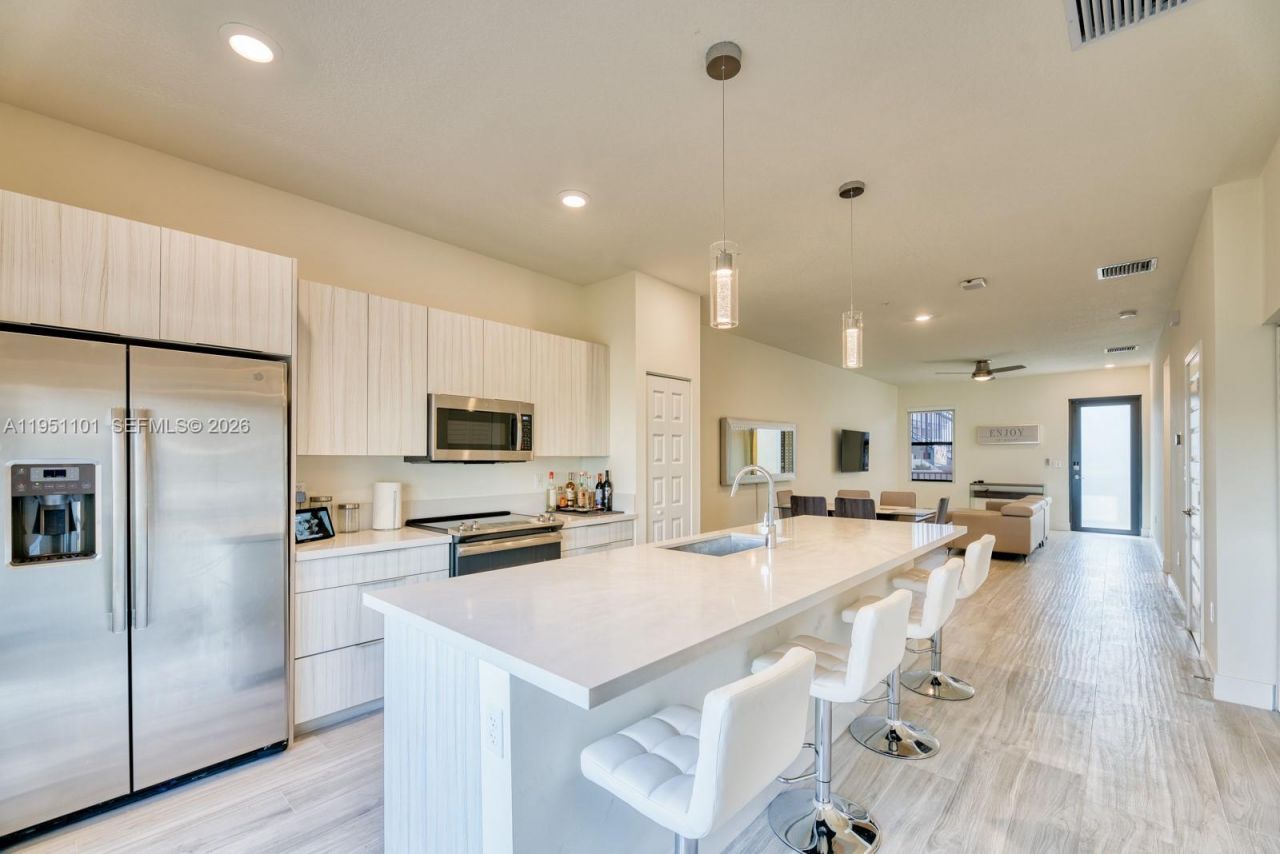 7831 NW 104th Ave, Unit 23, Doral, FL 33178 Photo