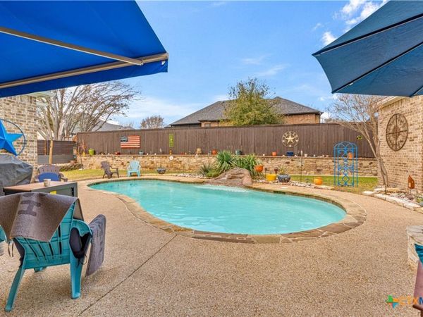 5002 Meadow Oaks Drive, Nolanville, TX 76559