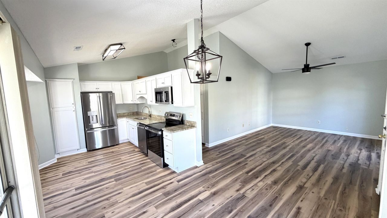 1371 Tranquility Ln. Photo 9