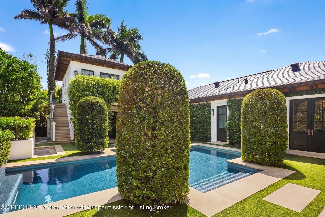 1053 N Lake Way, Palm Beach, FL 33480 Photo