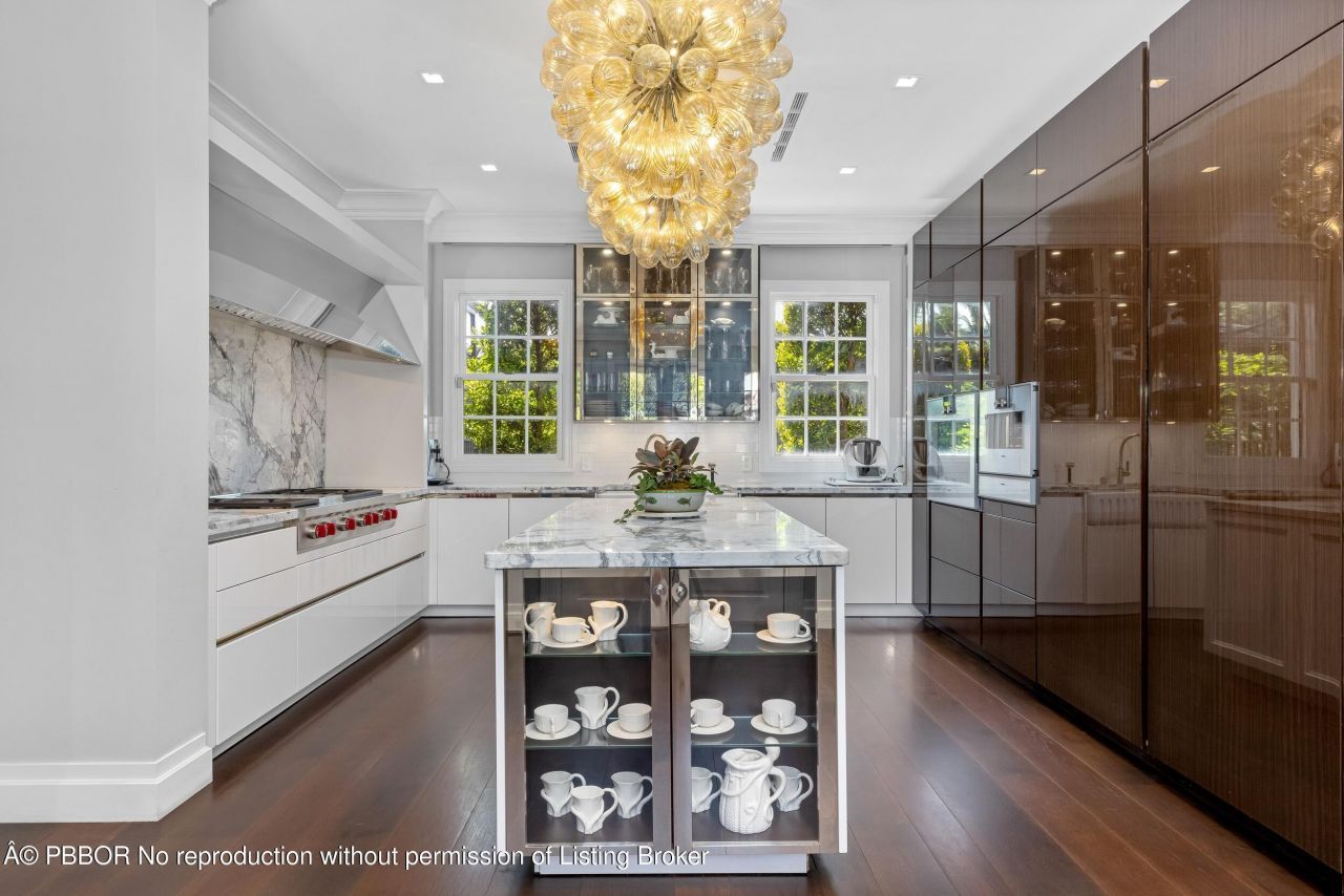 1053 N Lake Way, Palm Beach, FL 33480 Photo