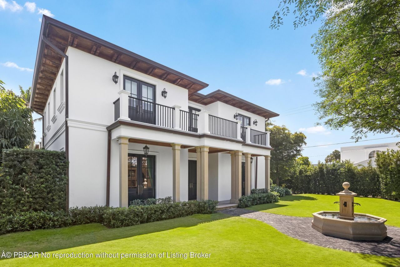 1053 N Lake Way, Palm Beach, FL 33480 Photo