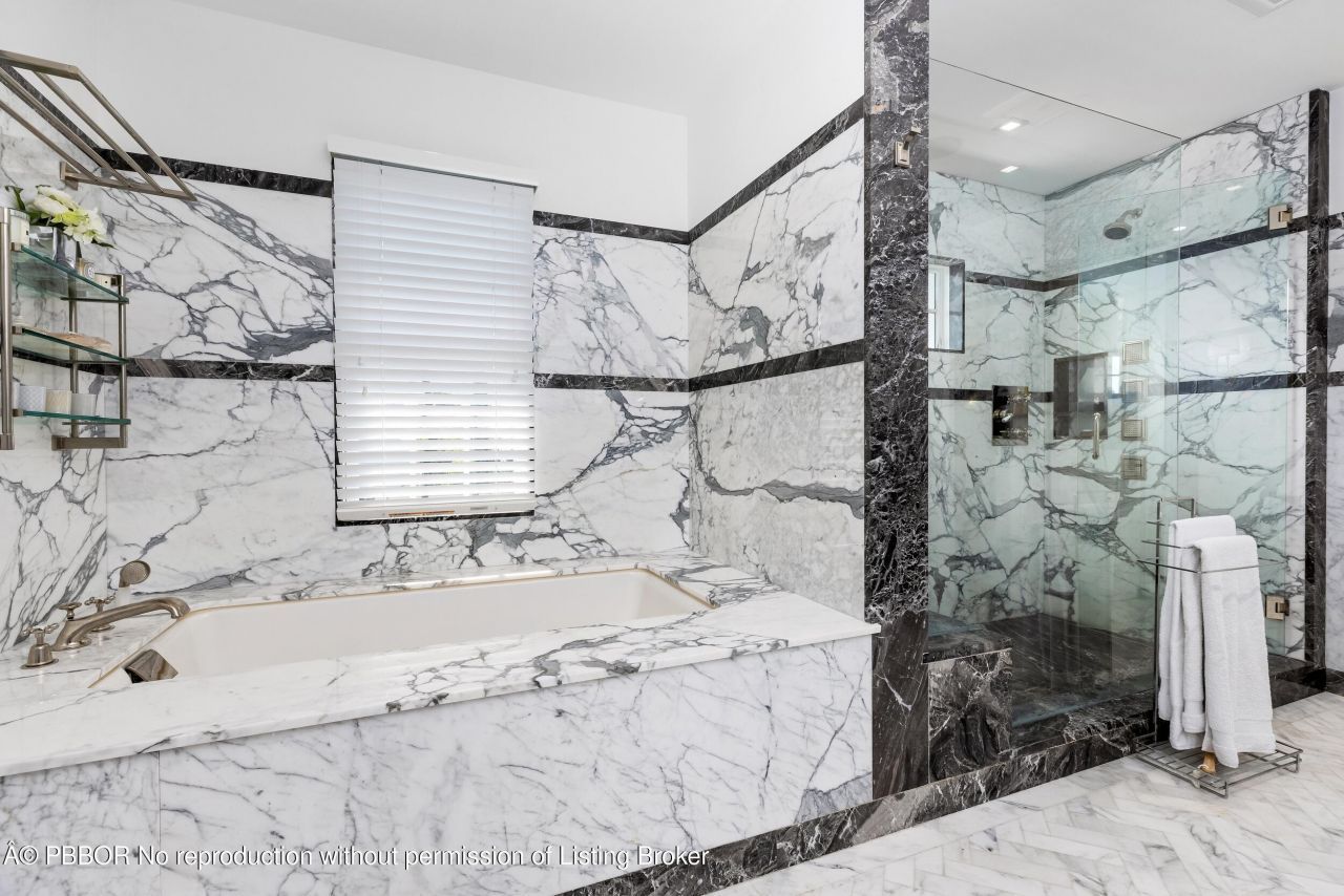 1053 N Lake Way, Palm Beach, FL 33480 Photo