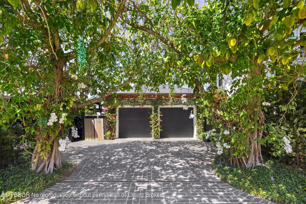 1053 N Lake Way, Palm Beach, FL 33480 Photo