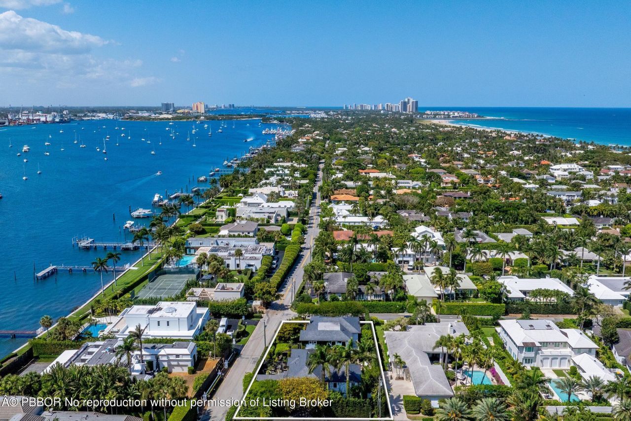 1053 N Lake Way, Palm Beach, FL 33480 Photo