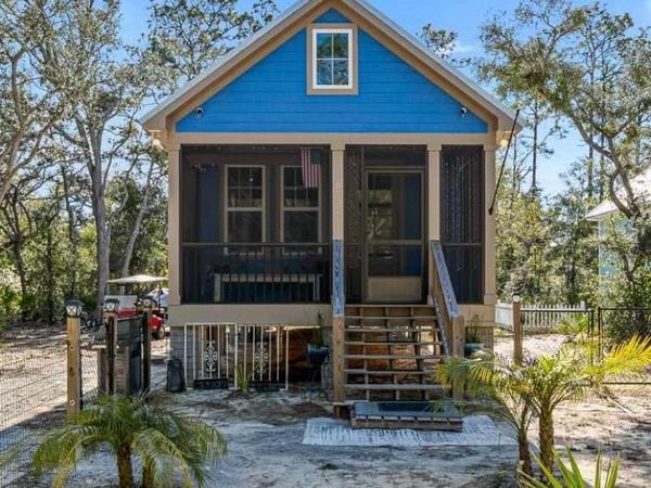 30794 Pine St, Perdido Beach, AL 36530