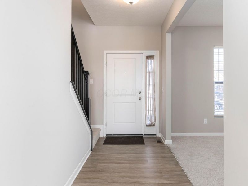 6781 Dulles Drive, Powell, OH 43065 Photo 2