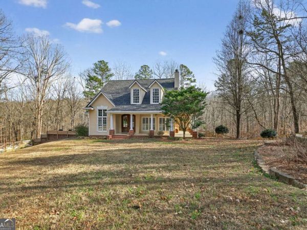 135 Oakland Court, Tallapoosa, GA 30176