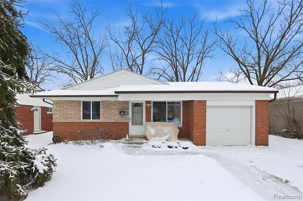 14241 Nadine Street, Oak Park, MI 48237 Main Photo