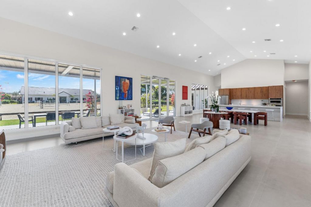 2889 Appaloosa Trail, Wellington, FL 33414 Photo