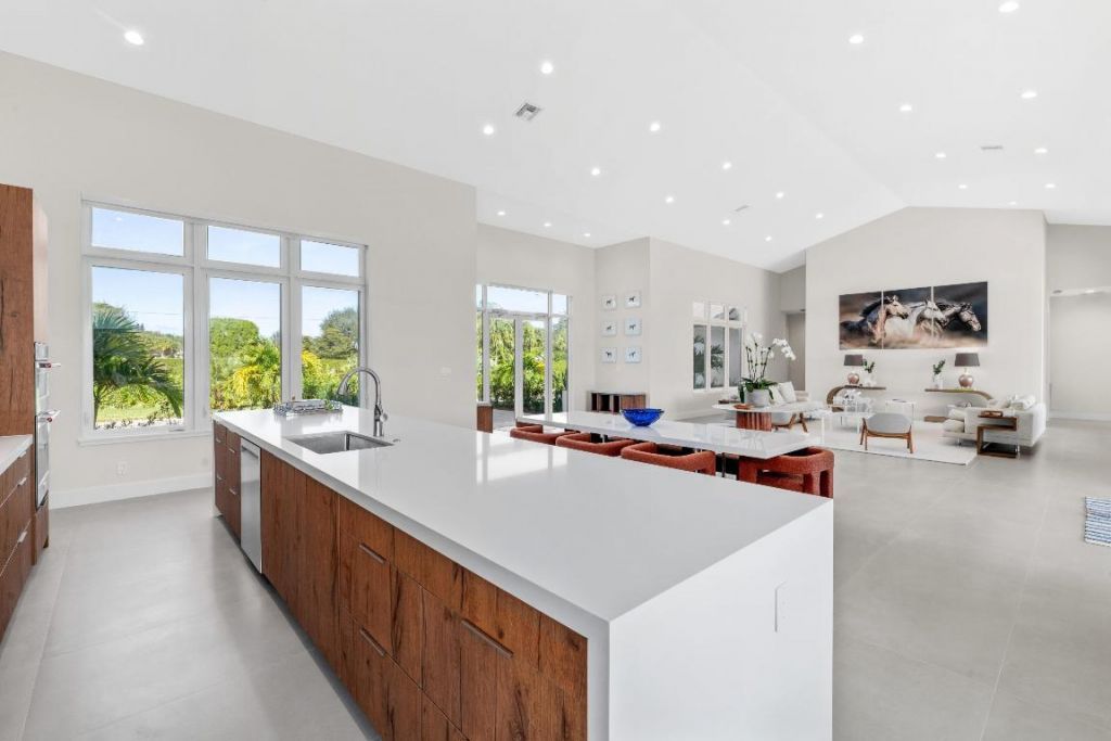 2889 Appaloosa Trail, Wellington, FL 33414 Photo