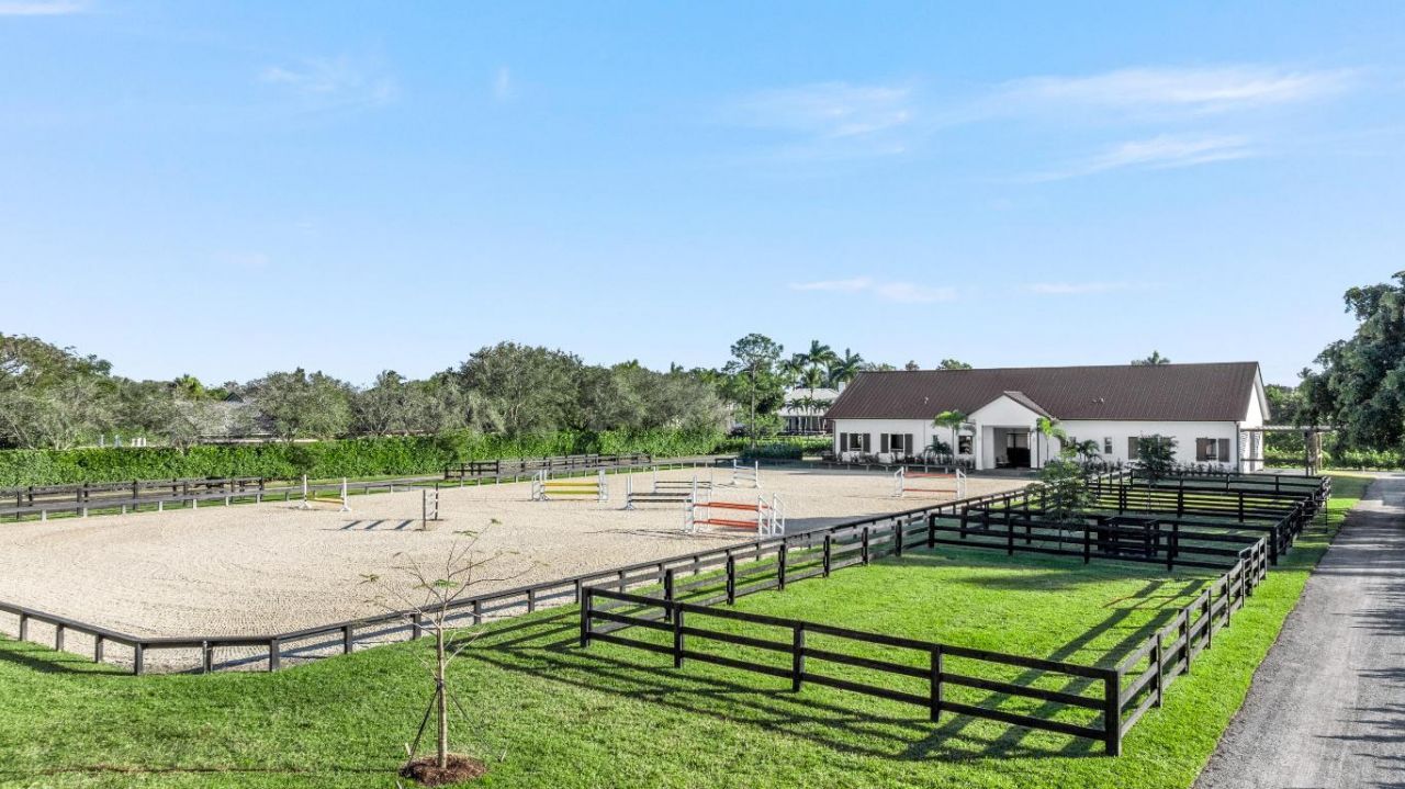 2889 Appaloosa Trail, Wellington, FL 33414 Photo