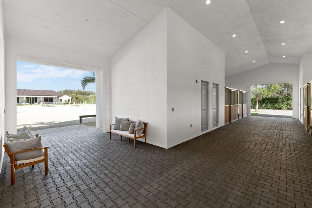 2889 Appaloosa Trail, Wellington, FL 33414 Photo