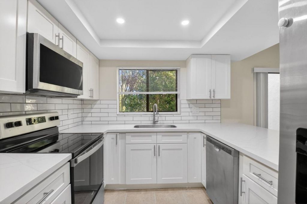 3143 Kingswood Terrace, Unit 3143, Boca Raton, FL 33431 Photo