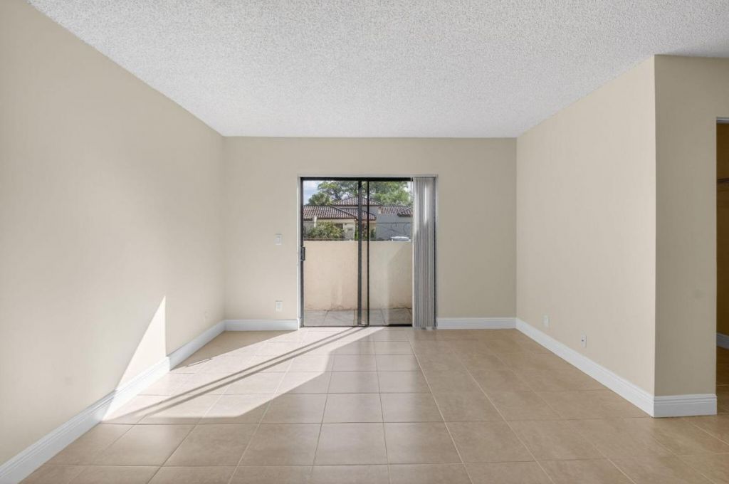 3143 Kingswood Terrace, Unit 3143, Boca Raton, FL 33431 Photo