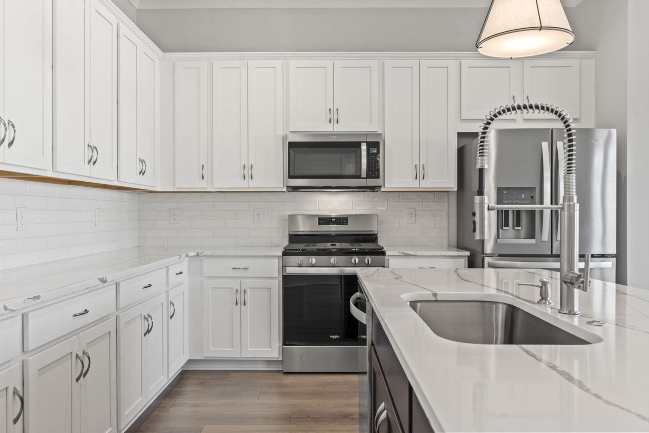 2034 Comradery Way Photo 10