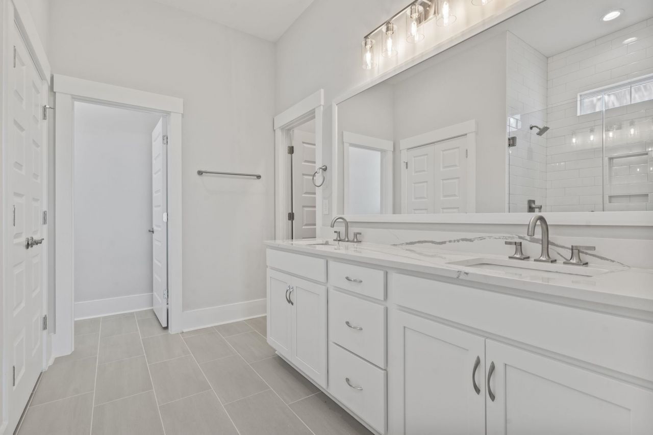 2034 Comradery Way Photo 23