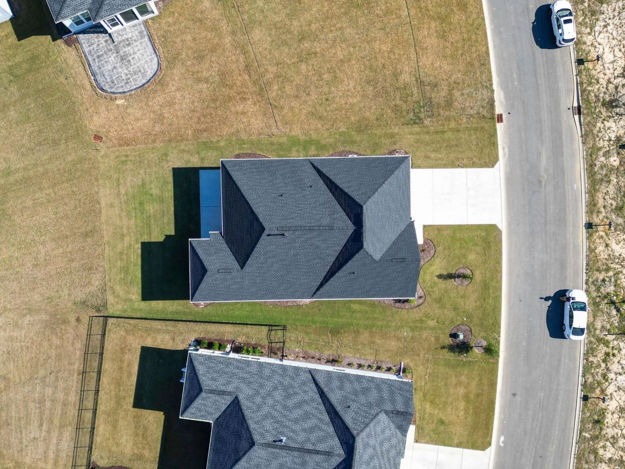 2034 Comradery Way Photo 33