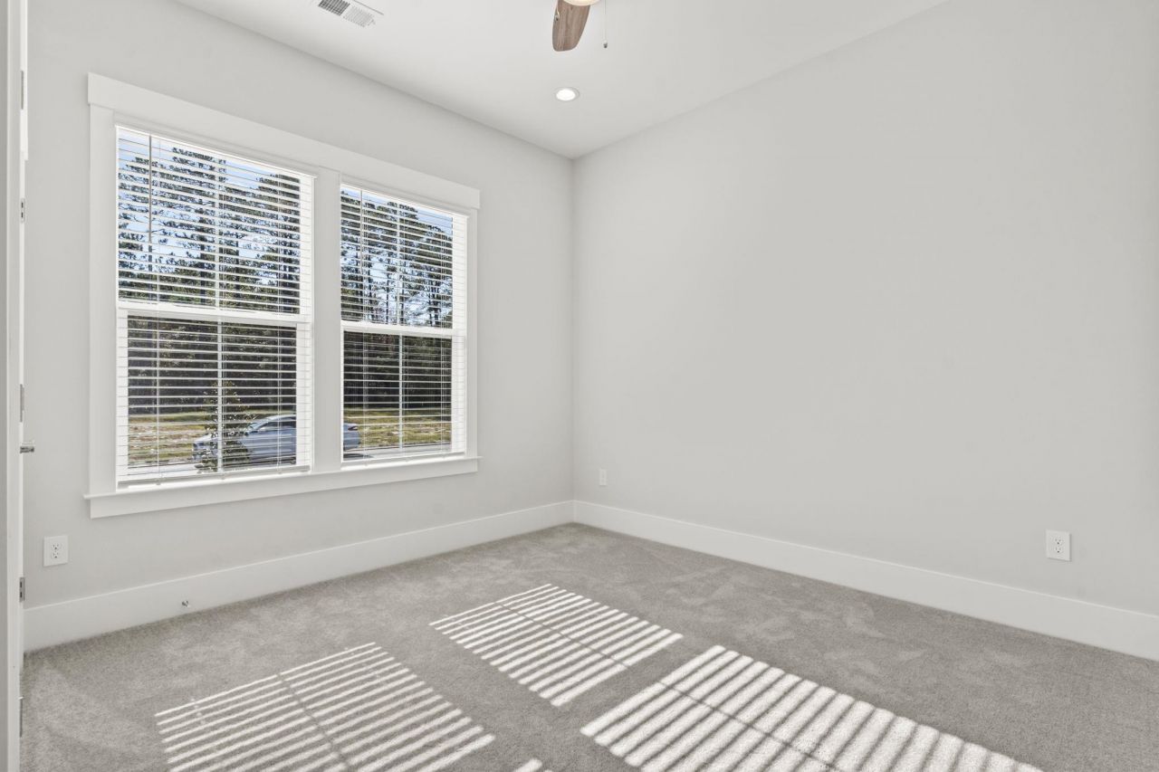 2034 Comradery Way Photo 4