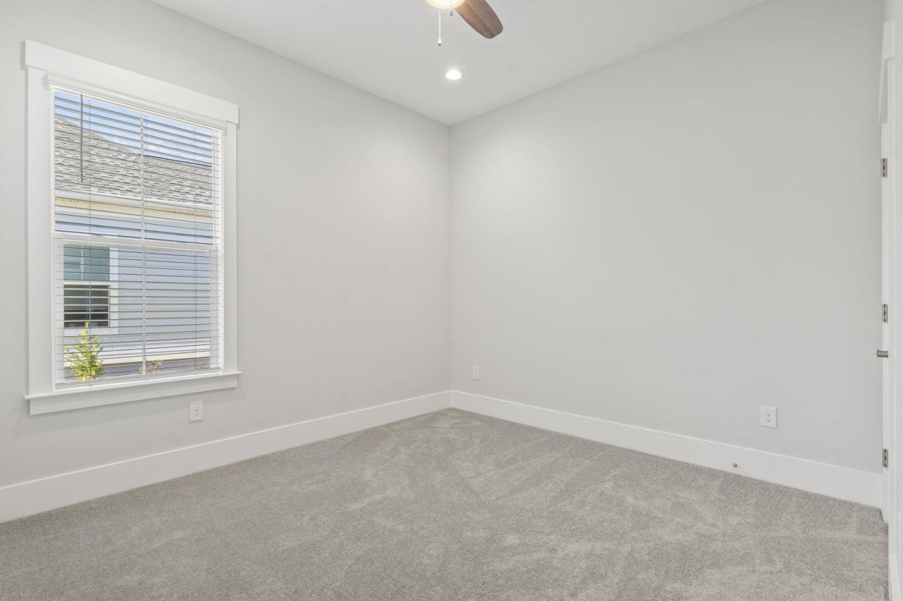 2034 Comradery Way Photo 6