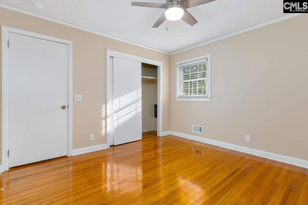 2532 Parkwood Drive  Photo 17