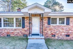 2532 Parkwood Drive  photo 4