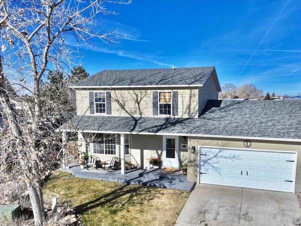 1878 Natalia Way, Montrose, CO 81401