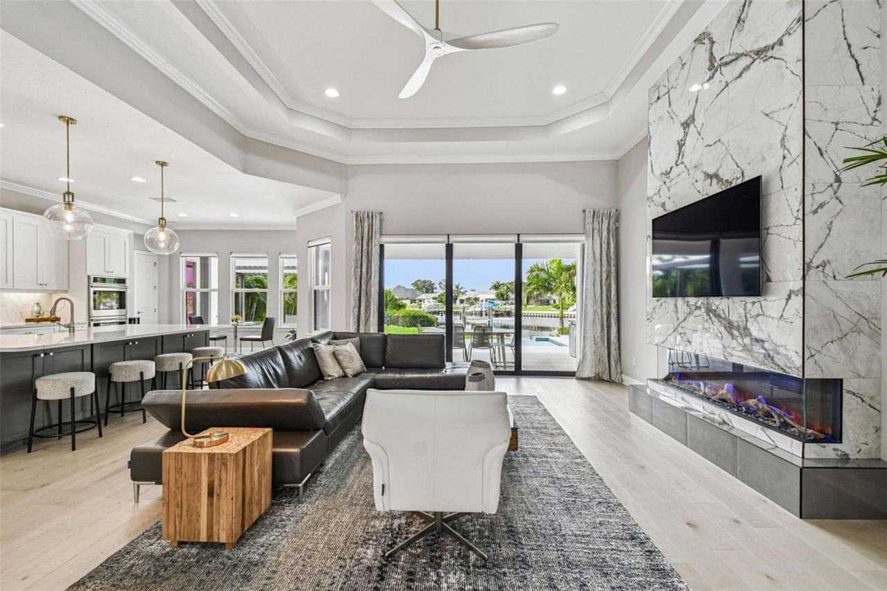 4054 Rocky Shores Drive, Tampa, FL 33634 Photo