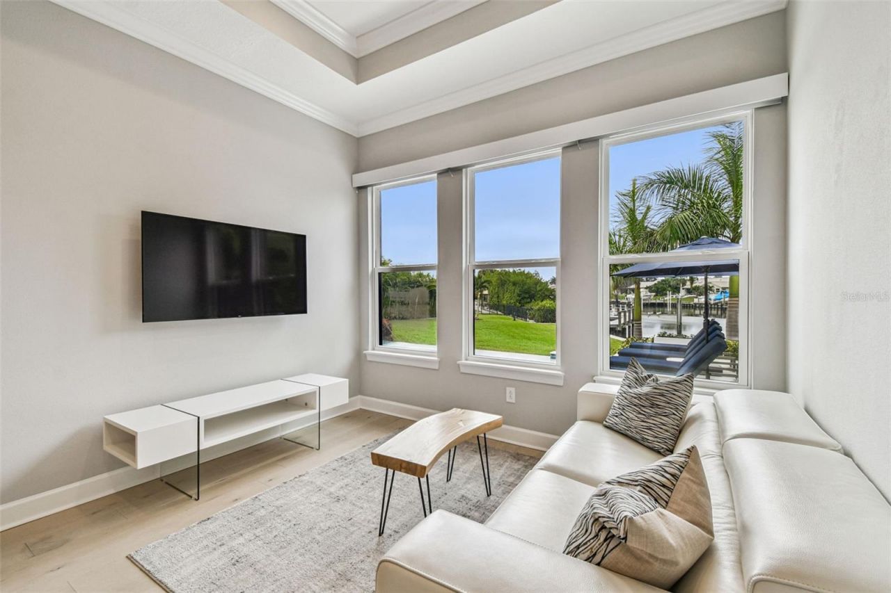 4054 Rocky Shores Drive, Tampa, FL 33634 Photo