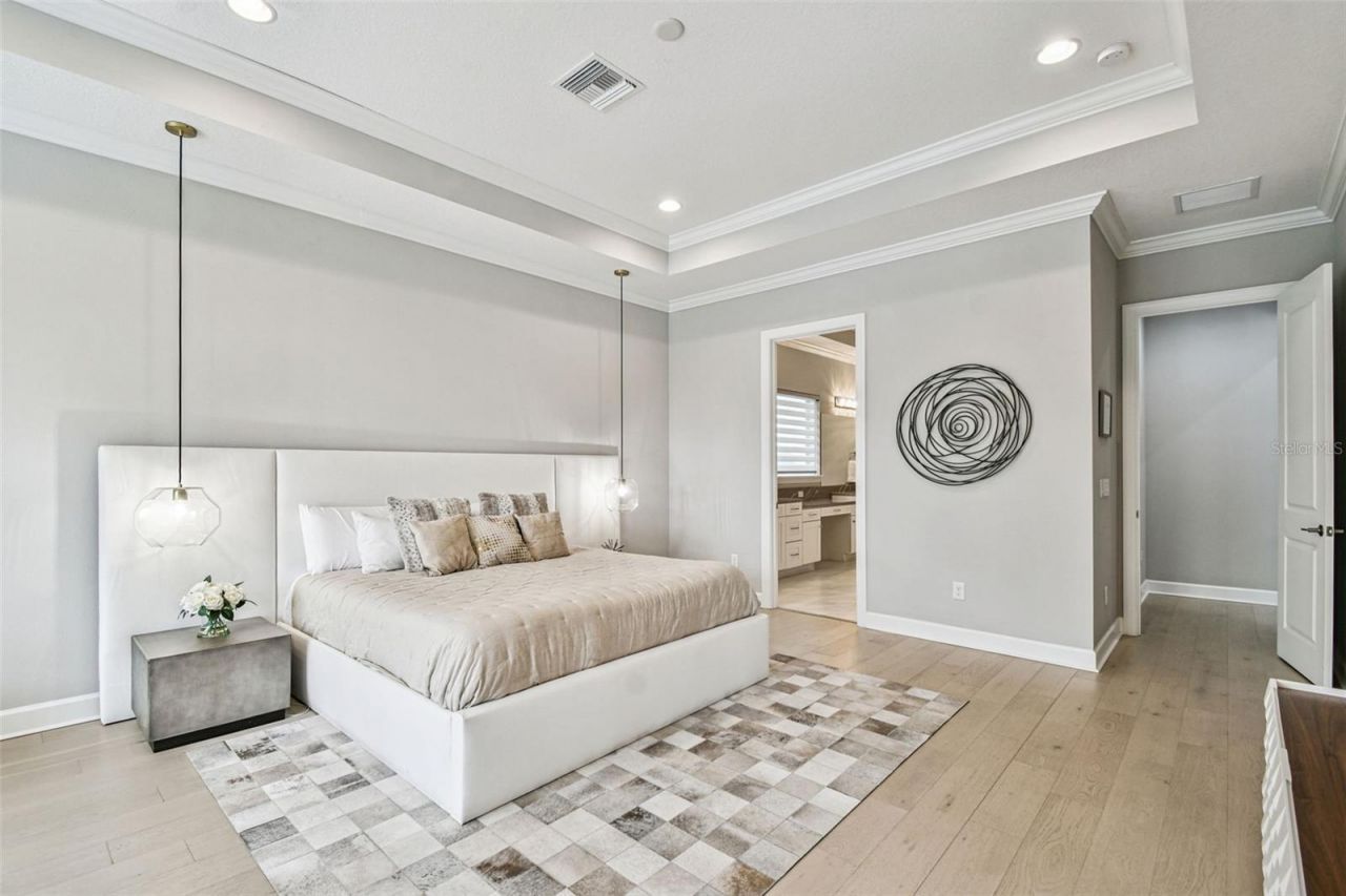 4054 Rocky Shores Drive, Tampa, FL 33634 Photo