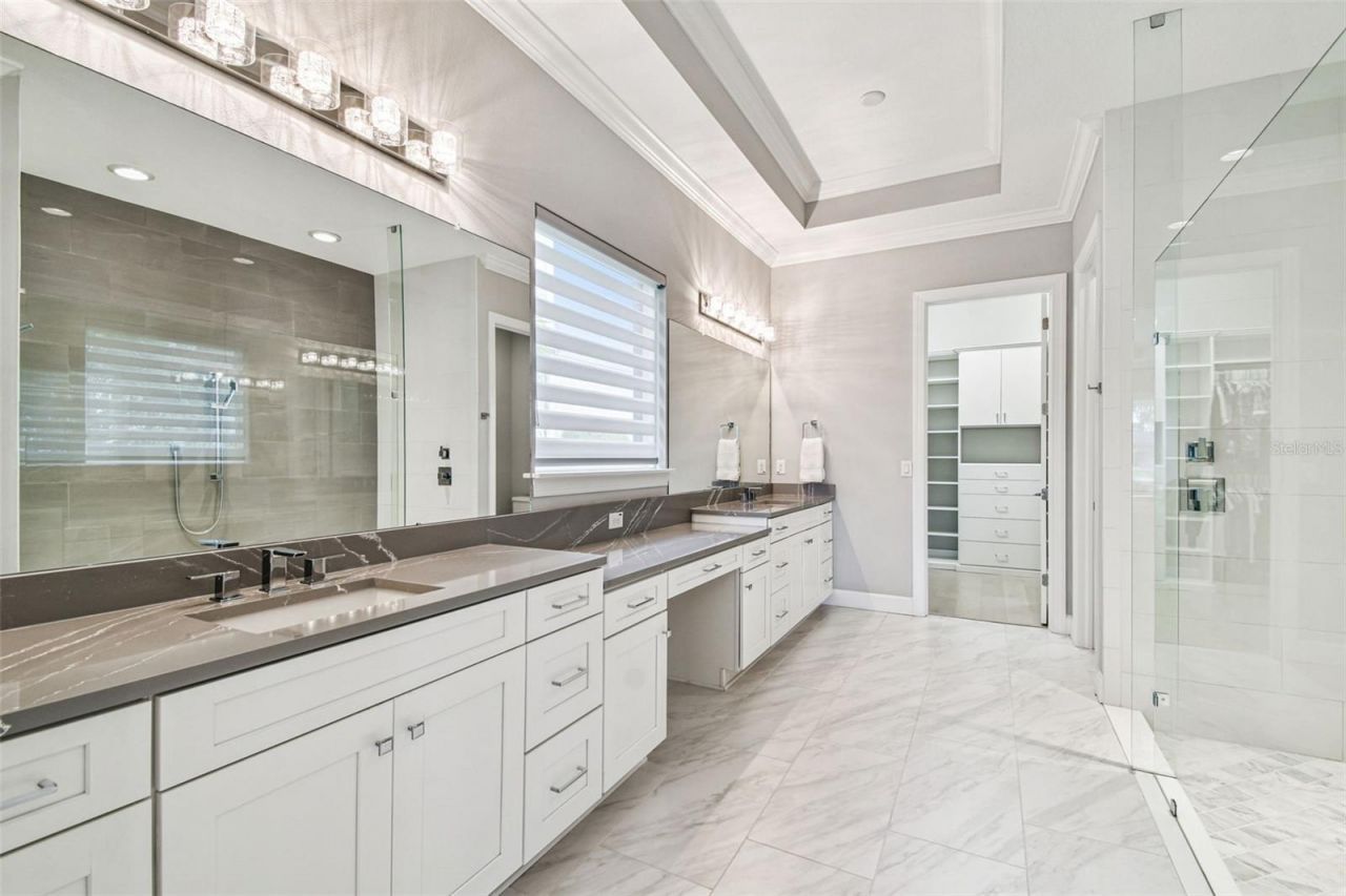 4054 Rocky Shores Drive, Tampa, FL 33634 Photo