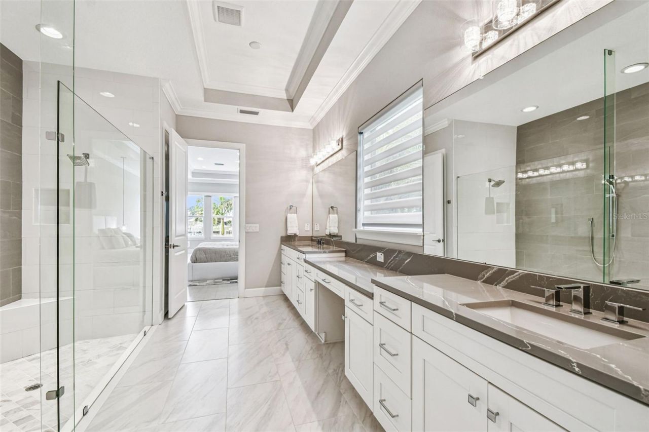 4054 Rocky Shores Drive, Tampa, FL 33634 Photo