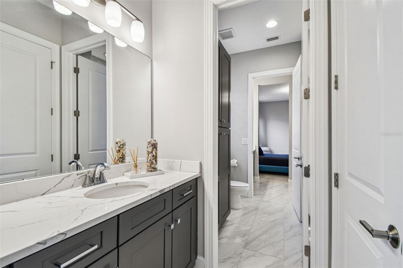 4054 Rocky Shores Drive, Tampa, FL 33634 Photo