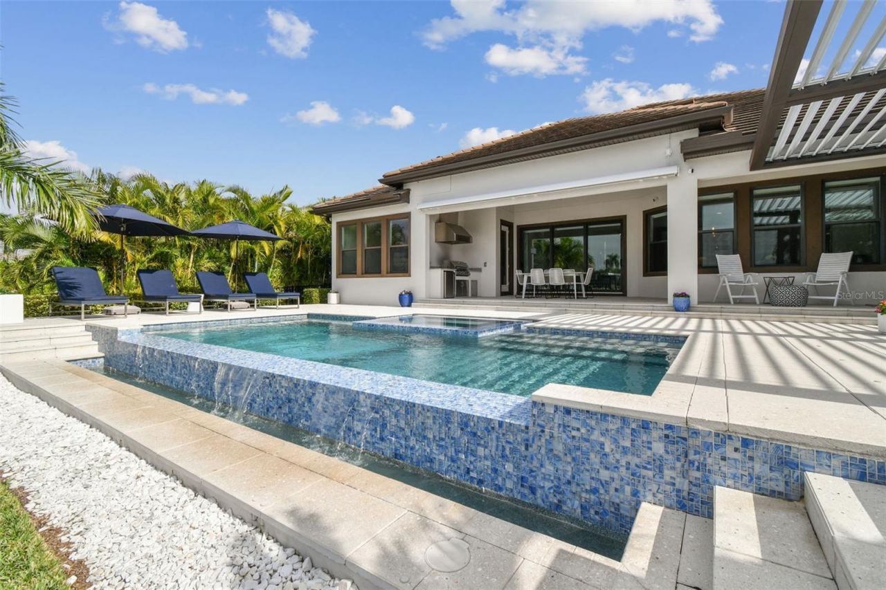 4054 Rocky Shores Drive, Tampa, FL 33634 Photo