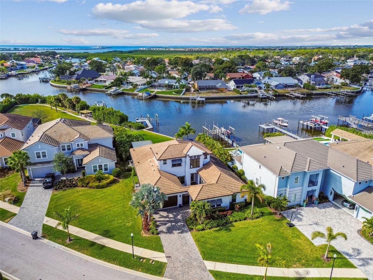 4054 Rocky Shores Drive, Tampa, FL 33634 Photo