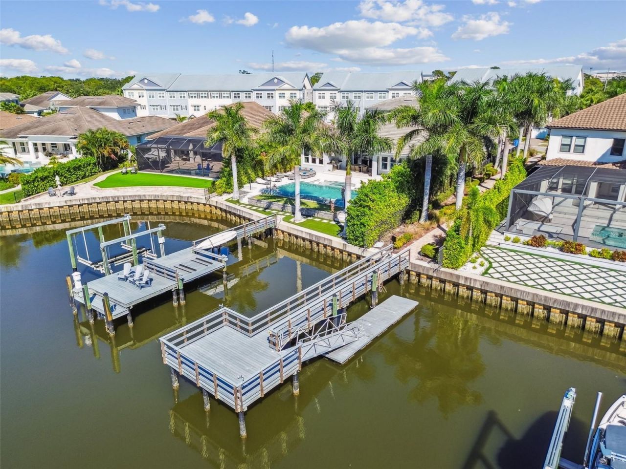 4054 Rocky Shores Drive, Tampa, FL 33634 Photo