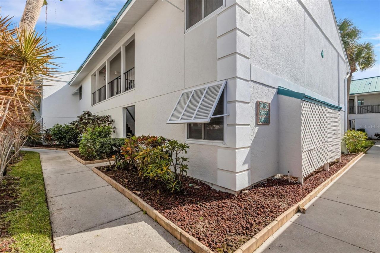 5661 Midnight Pass Road, Unit 401, Sarasota, FL 34242 Photo